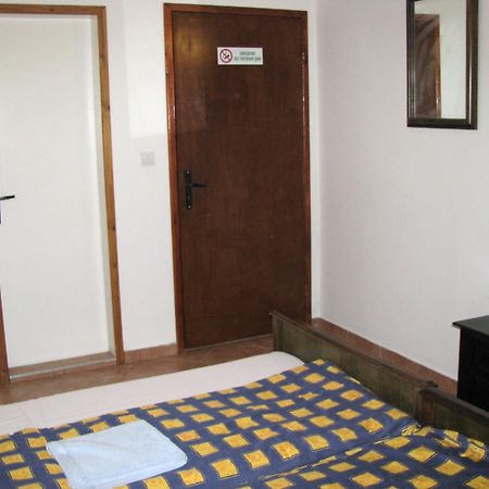 Samovodene Guest House Familia מראה חיצוני תמונה