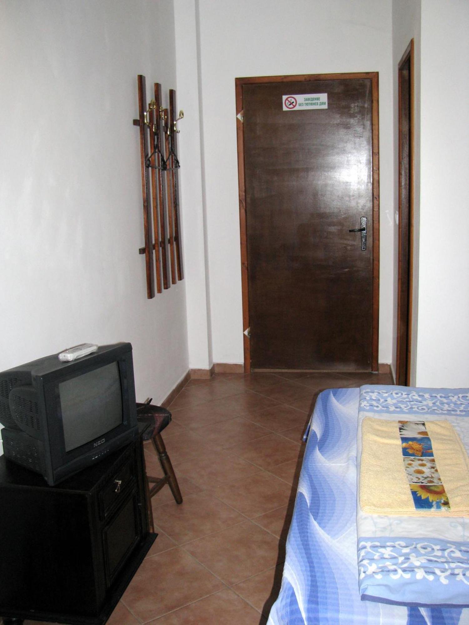 Samovodene Guest House Familia מראה חיצוני תמונה