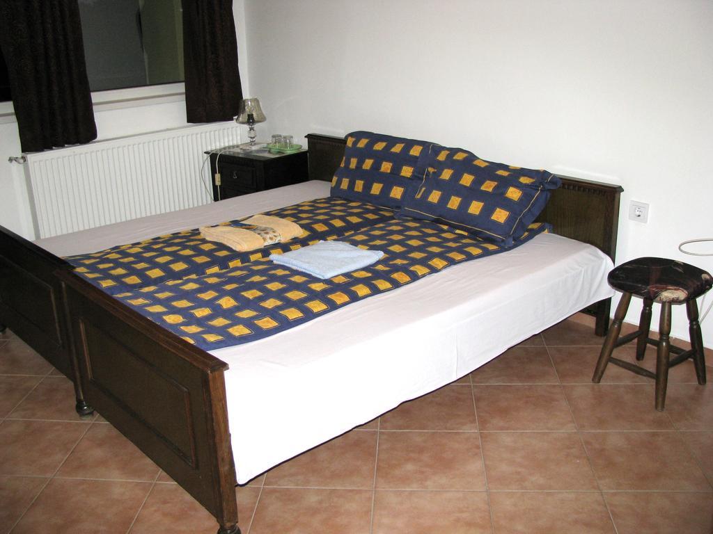 Samovodene Guest House Familia מראה חיצוני תמונה