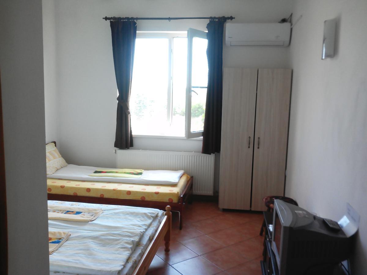 Samovodene Guest House Familia מראה חיצוני תמונה
